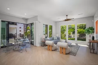 Photo #6: 240013554 Listing