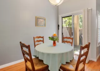 Photo #6: 240013556 Listing