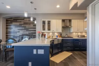 Photo #6: 240013580 Listing