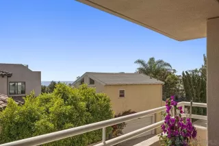 Photo #3: 240013585 Listing