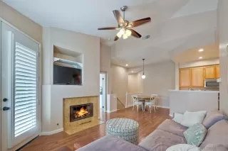 Photo #3: 240013616 Listing 