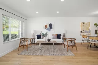 Photo #4: 240013621 Listing