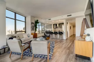 Photo #3: 240013647 Listing