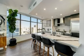 Photo #4: 240013647 Listing