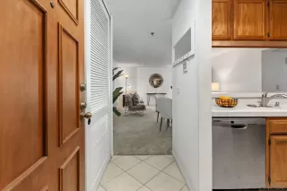 Photo #2: 240013661 Listing 