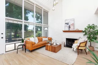 Photo #1: 240013689 Listing 