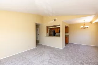 Photo #4: 240013696 Listing 