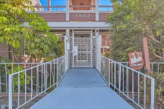 Photo #1: 240013718 Listing