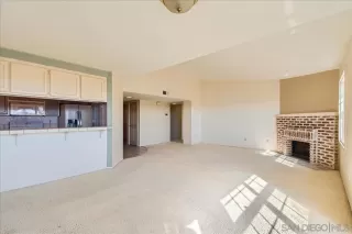 Photo #5: 240013718 Listing