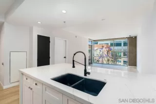 Photo #6: 240013732 Listing