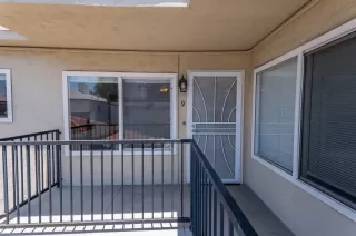 Photo #3: 240013738 Listing