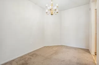 Photo #2: 240013769 Listing