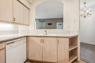 Photo #6: 240013769 Listing