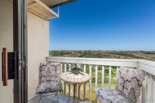 Photo #3: 240013772 Listing