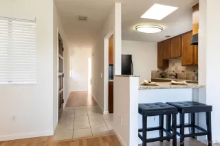 Photo #5: 240013772 Listing