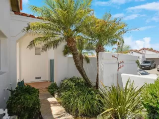 Photo #3: 240013782 Listing