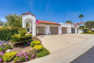 Photo #2: 240013817 Listing