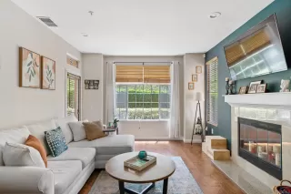 Photo #4: 240013821 Listing