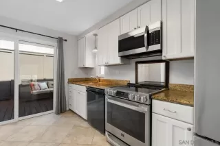 Photo #6: 240013824 Listing