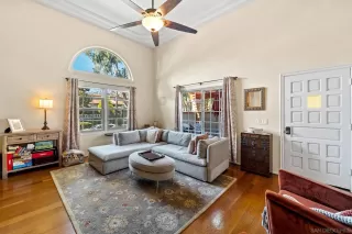 Photo #5: 240013868 Listing