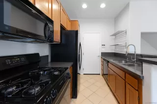 Photo #4: 240013897 Listing