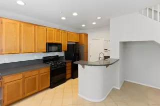 Photo #6: 240013897 Listing