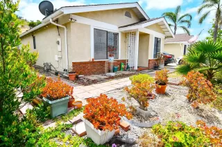 Photo #2: 240013914 Listing 
