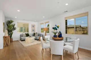 Photo #4: 240013938 Listing 