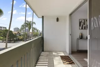 Photo #5: 240013944 Listing