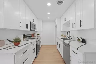 Photo #6: 240013944 Listing