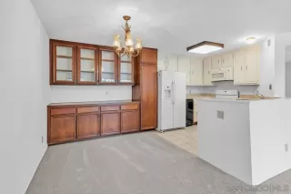 Photo #5: 240013998 Listing 