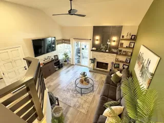 Photo #4: 240014000 Listing