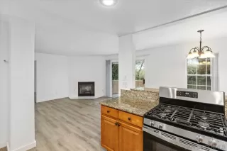 Photo #5: 240014072 Listing 