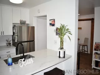 Photo #2: 240014115 Listing