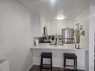 Photo #4: 240014115 Listing