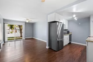 Photo #5: 240014143 Listing 