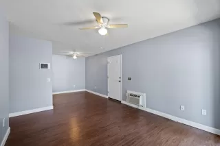 Photo #6: 240014143 Listing 