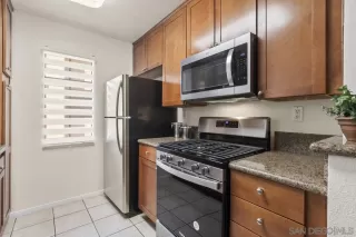 Photo #5: 240014180 Listing