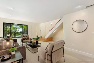 Photo #5: 240014257 Listing