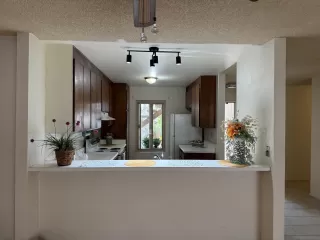 Photo #3: 240014260 Listing