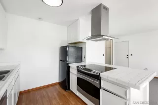 Photo #6: 240014364 Listing