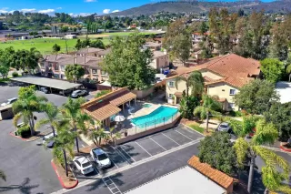 Photo #4: 240014367 Listing