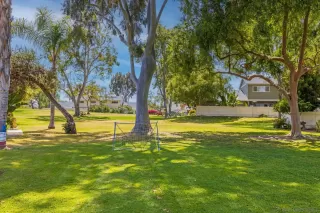 Photo #2: 240014376 Listing