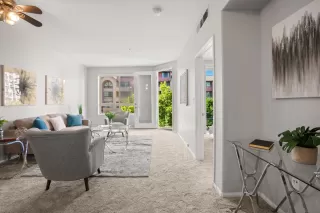 Photo #2: 240014389 Listing