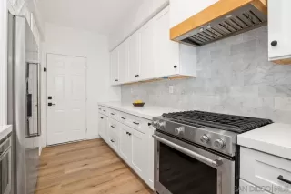 Photo #5: 240014417 Listing