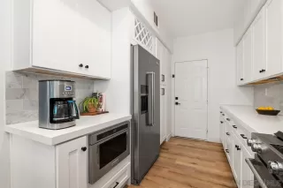 Photo #6: 240014417 Listing