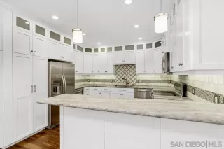 Photo #5: 240014424 Listing