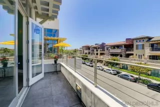 Photo #5: 240014430 Listing