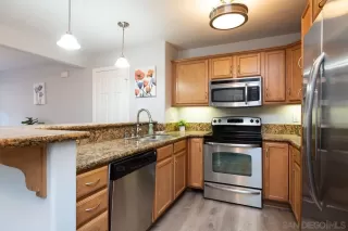 Photo #6: 240014502 Listing