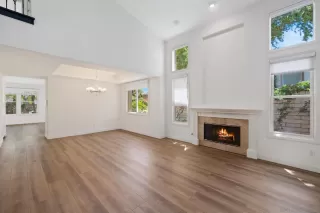 Photo #3: 240014515 Listing